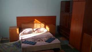 Мотели Гостиница Околица в Ивацевичи Иванцевичи Двухместный номер с двуспальной кроватью и дополнительной кроватью-7